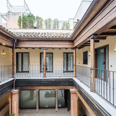 Apartamentos La Vistosona Seville Exterior photo