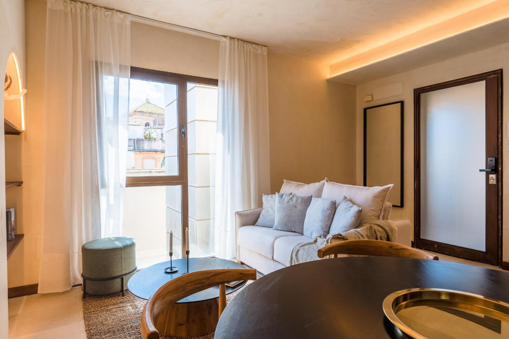 Apartamentos La Vistosona Seville Exterior photo