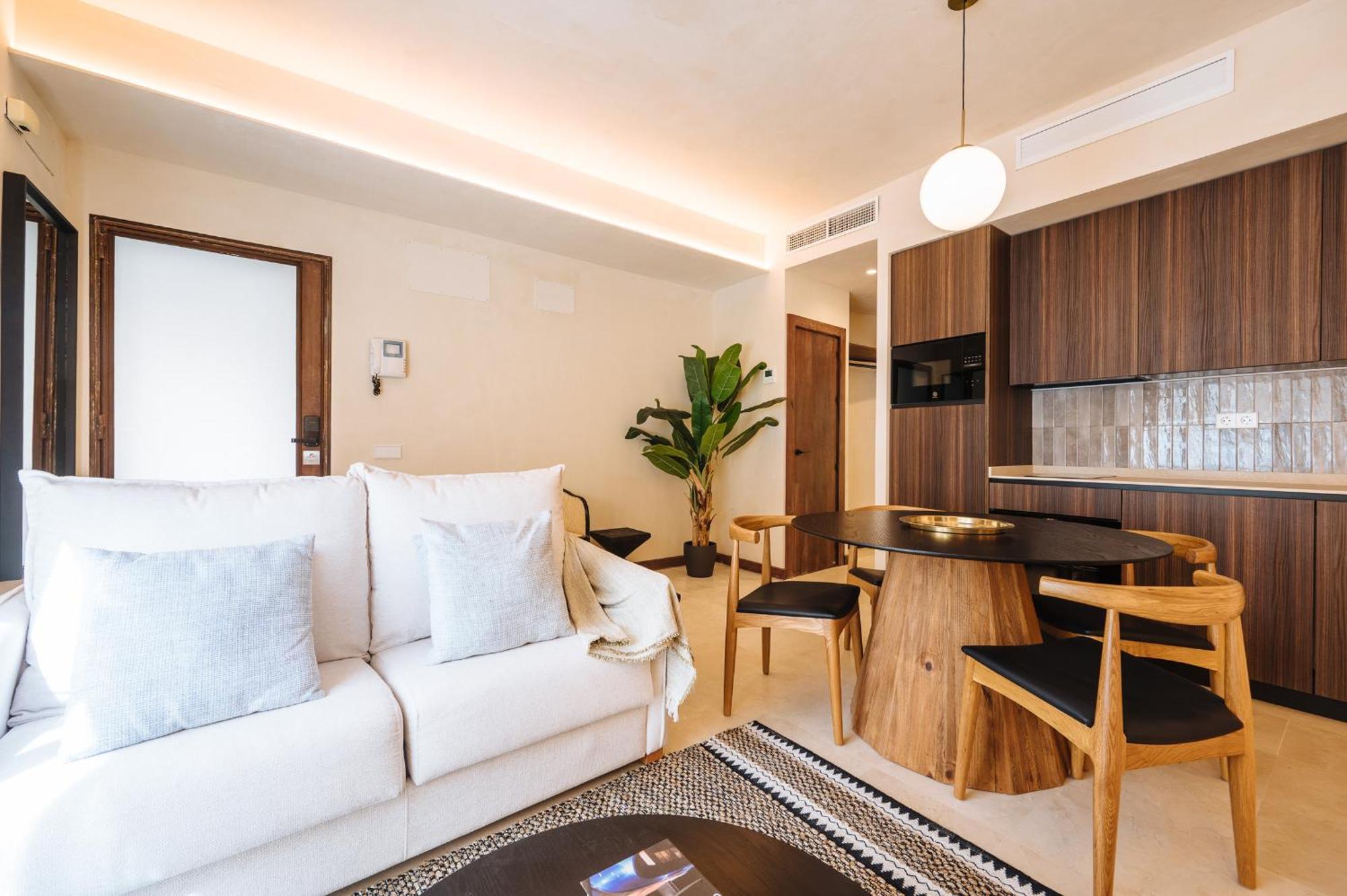 Apartamentos La Vistosona Seville Exterior photo